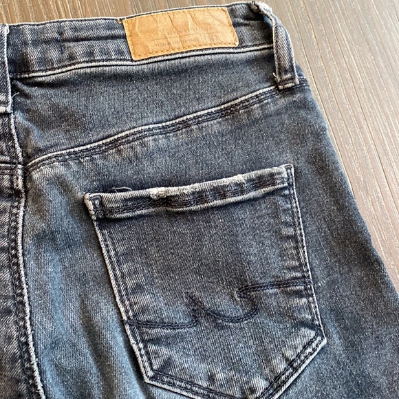 Ladies Colin’s jeans in size 25 x 29. High rise with lots of stretch. - Picture 5 of 10